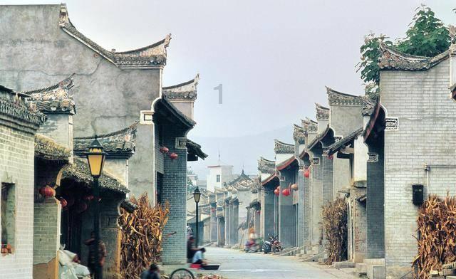 本土都市传说+驱魔人 +卡牌战斗 《厌山夜话》首个预告片发布